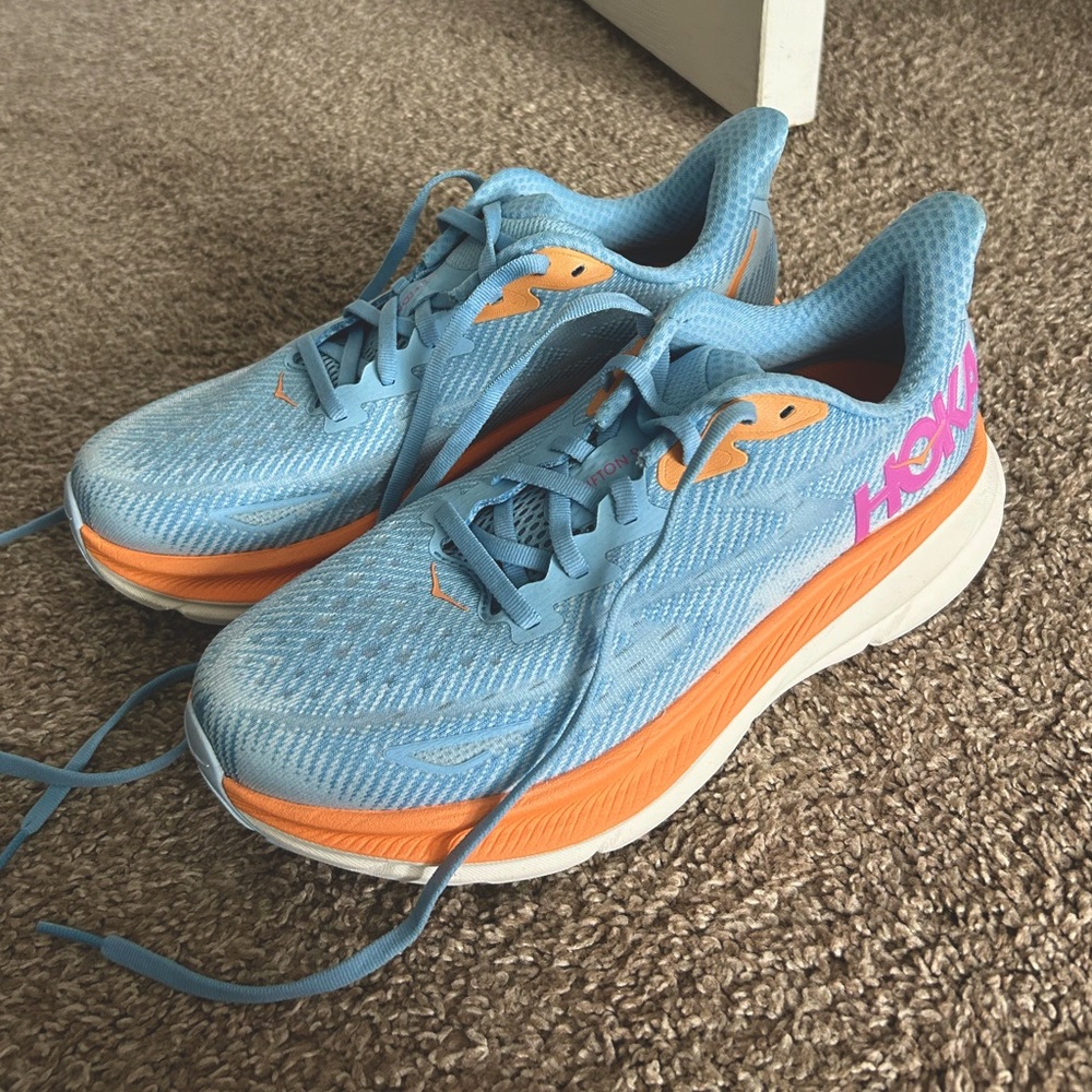Brand New HOKA Clifton 9